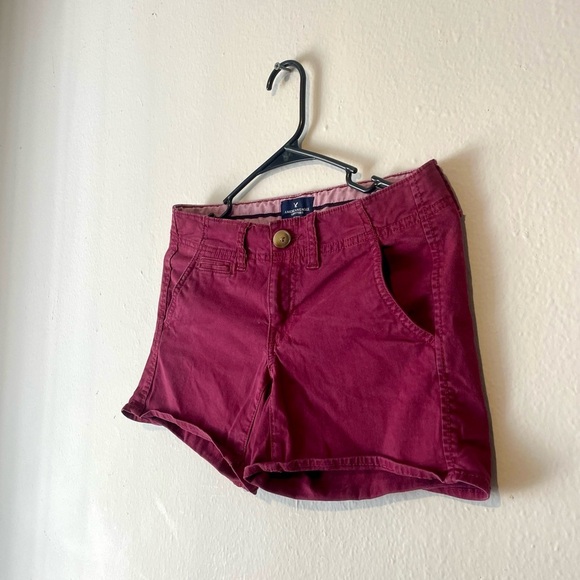 American Eagle Midi Stretch Shorts Women’s Size 2 Maroon Chino  Y2K streetware - Picture 2 of 8
